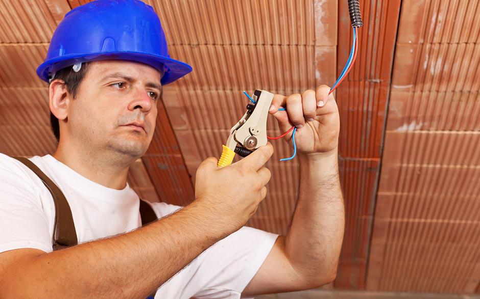 besoin d'un électricien Les Mureaux
